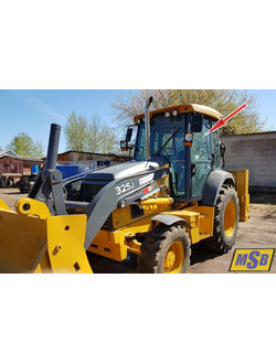 Стекло дверное левое верхнее на John Deere 325J