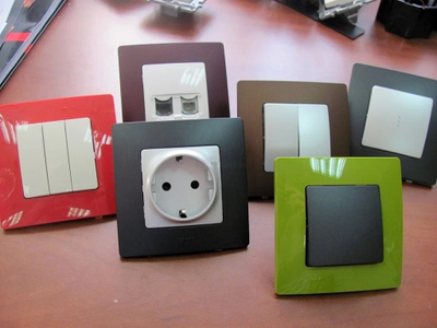 Розетки и выключатели Legrand ETIKA