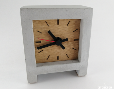 Часы настольные CUBEBRICK