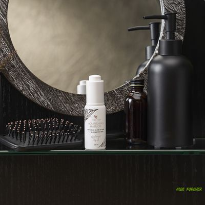 Nourishing Hair Oil - Питательное масло для волос с алоэ вера и шестью растительными маслами