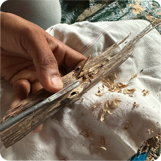 Уд Малазийский (Aquilaria Malaccensis) Индия, 1 г - 100% натуральное эфирное масло