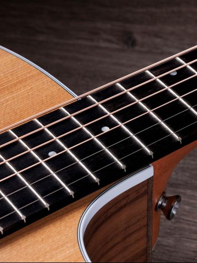 Taylor 214ce