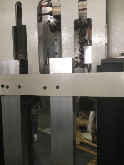 Автоматический сверлильно-присадочный станок с ЧПУ WoodTec BHM 2490 R