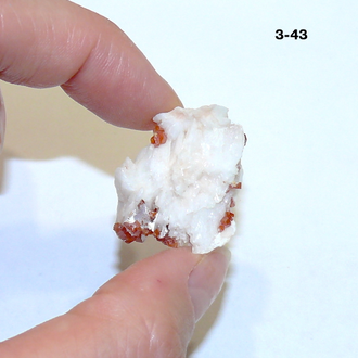 Ванадинит натуральный (щетка) №3-43: 28*23*13мм