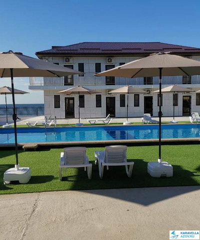 Дом на Курортной №407 - номер «Комфорт» с выходом во двор, первая линия и бассейн