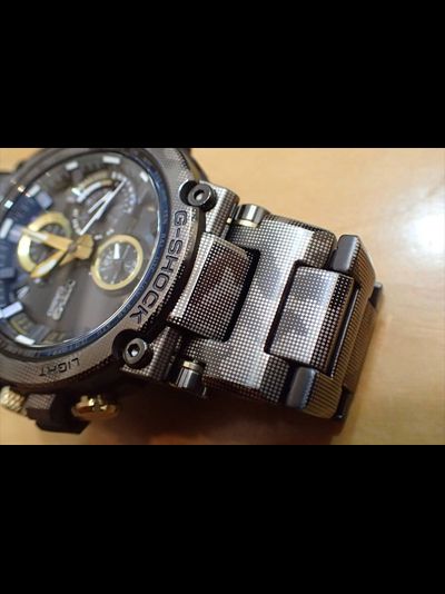 Часы Casio G-Shock MTG-B1000DCM-1A