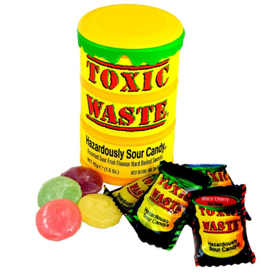 Самые кислые конфеты в мире - Toxic Waste