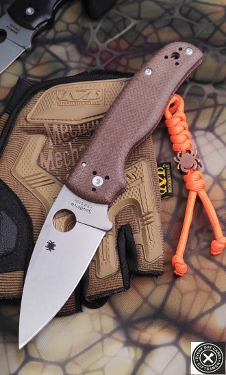 Складной нож SPYDERCO SHAMAN C229 MICARTA