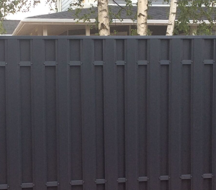 декоративная планка поверх штакетника