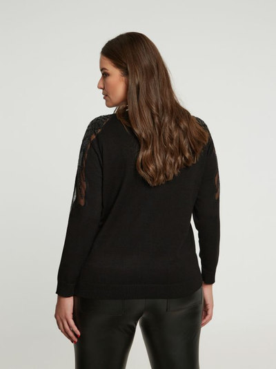 Джемпер из мягкого трикотажа с вышивкой