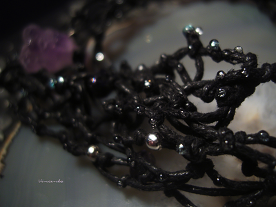 "Сияющий Тюлень Пака", волшебное колье с аметистами (северная коллекция украшений)