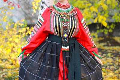 Русский народный женский костюм "Паневный комплекс"