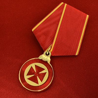 Аннинская медаль За Храбрость на колодке с муаровой лентой.. Полноразмерная копия LUX! Лот № 98.