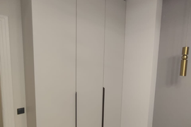 шкафы распашные