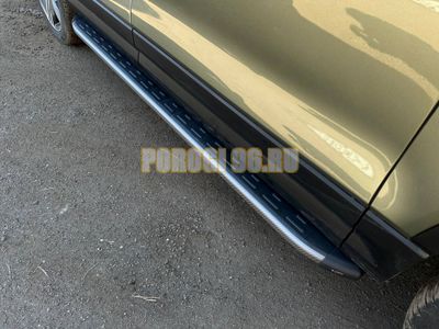 Пороги алюминиевые с пластиковой накладкой (карбон серые) 2020 мм ТСС для Rox 01 2024-