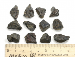 Магнетит необработанный "дикий" образец в ассортименте, Россия (15-25 мм, 2,5-3,5 г) №36104