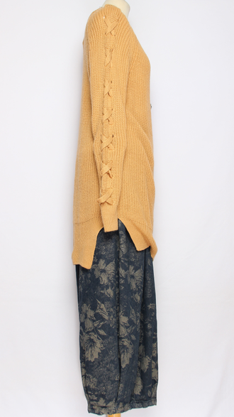 ДЖЕМПЕР "ПЛЕТЕНИЕ ПО РУКАВУ" мокко, серый р.44-48