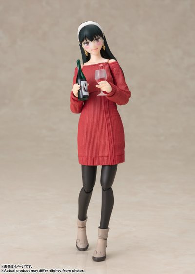 Фигурка Йор Форджер (Yor Forger Mother of the Forger Family ver. S.H.Figuarts)