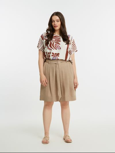 Женская блузка с принтом большого размера в модном бутике XLady