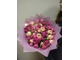 Микс букет из розовых пионовидных роз мисти баблз, и молочных роз майнсфилд парк