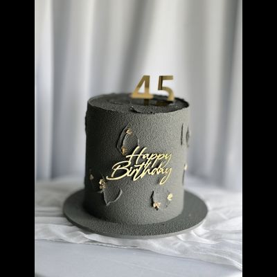 Торт с топпером