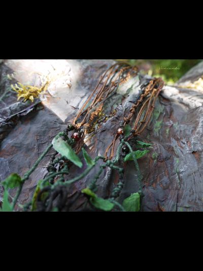 Комплект фэнтези-украшений "Яблочко Белоснежки" (парадное колье и крупные серьги)