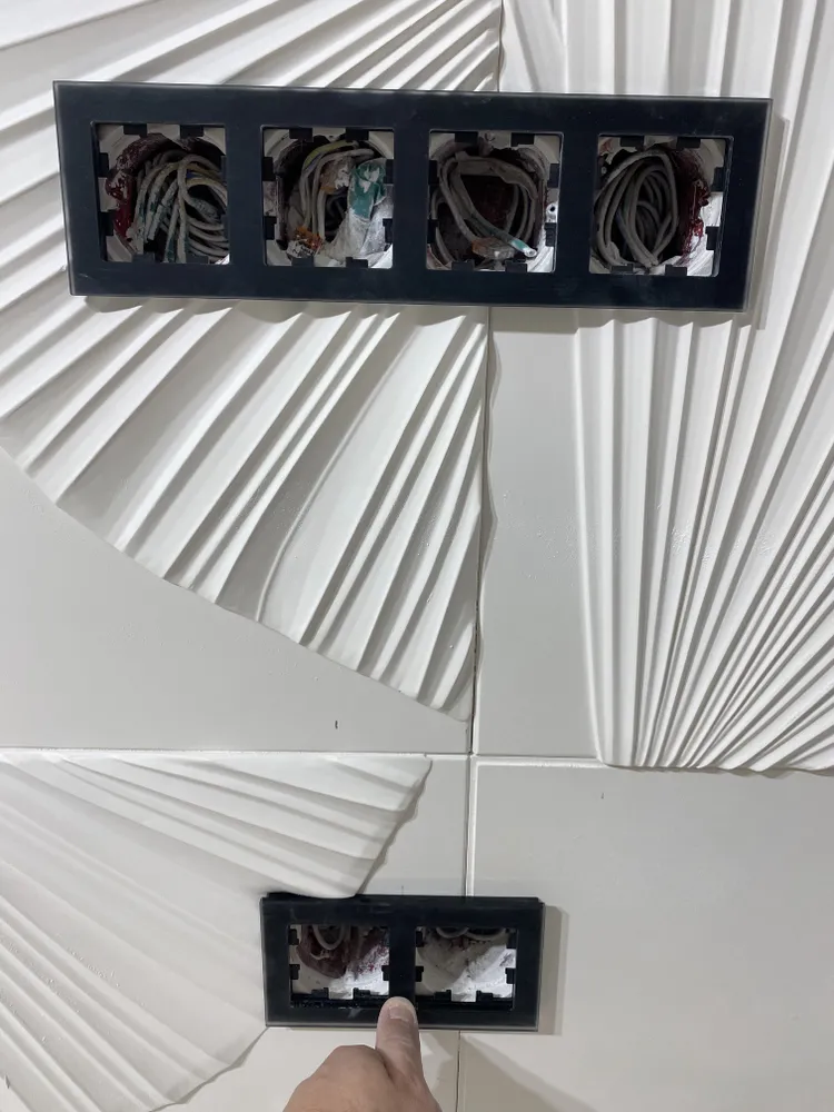 Примеряем рамки, все встает как нужно! Дальше работа электриков. Думаем что они оценят нашу работу)