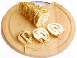 Сырный рулет с грецким орехом (упаковка ~ 0,3-0,5 кг, цена за кг 1100 рублей)