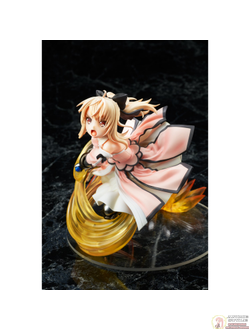 Фигурка 1/7 Иллиясвиль фон Айнцберн (Illyasviel Von Einzbern Saber)
