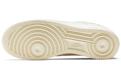 Кроссовки Nike Air Force 1 07 PRM EMB Popcorn подошва