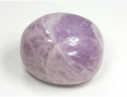 Лепидолит сиреневый, галтовка, Бразилия (27*20*19 мм, 21 г) №35171