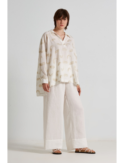 Блуза легкая с золотой вышивкой