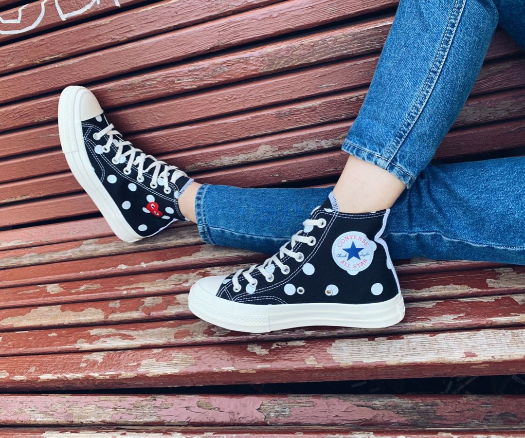 Кеды Converse Comme Des Garcons в горошек черные высокие 157250c фото живое