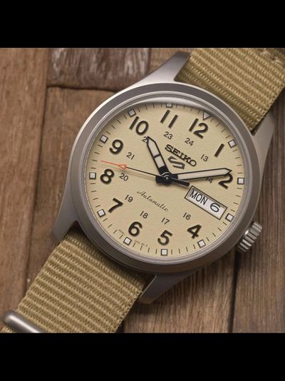 Наручные часы Seiko SRPJ83K1