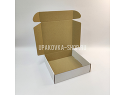 Коробка c откидной крышкой 220*220*60 мм БЕЛЫЙ
