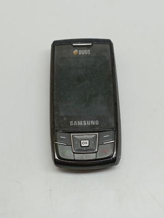 Неисправный телефон Samsung SGH-D880 (нет АКБ, нет задней крышки, не включается)