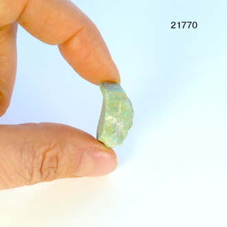 Бирюза натуральная (необработанная) Казахстан арт.21770: 4,4г - 21*17*11мм