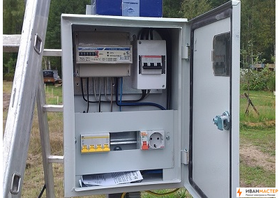 Замена щитка на столбе на даче в Подмосковье ИВАНМАСТЕР