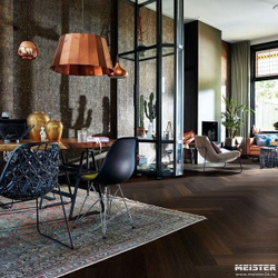 Паркетная доска PS 500 Meister Дуб гармония Закопченый 8052 в интерьере