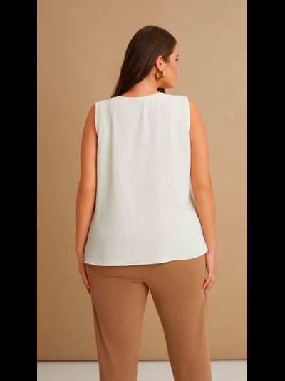 Топ с угловым вырезом