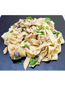 ПАСТА С КУРИНЫМ ФИЛЕ В ГРИБНОМ СОУСЕ