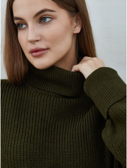 Свитер женский хаки