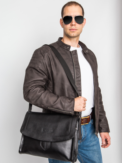 Кожаная сумка через плечо Albano black (арт. 5006-01)