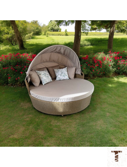 Лежак Ильгиро с крышей