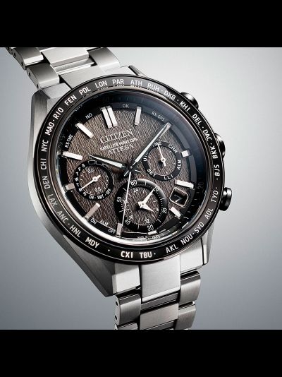 Наручные часы Citizen CC4058-67X