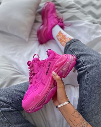 Кроссовки Balenciaga Triple S ярко-розовые