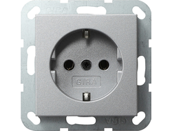 018826 Gira, Розетка 2P+E, алюминий