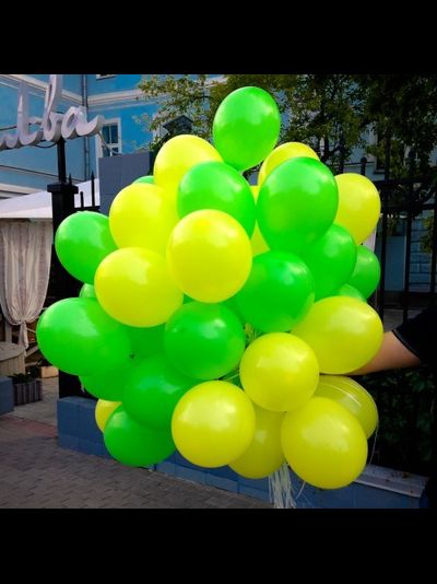 10 шаров Желто-салатовый