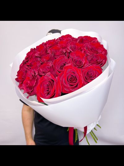 Букет красных роз Эквадор премиум 25 шт