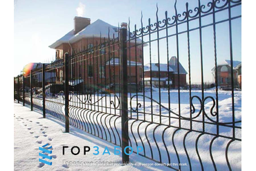 Кованый забор от завода для частного дома